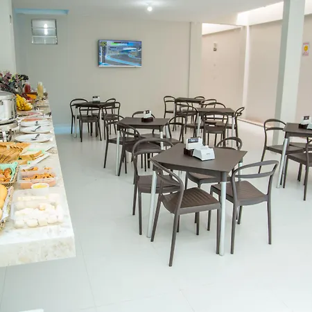 Hotel e Pousada Flor do Juá-3